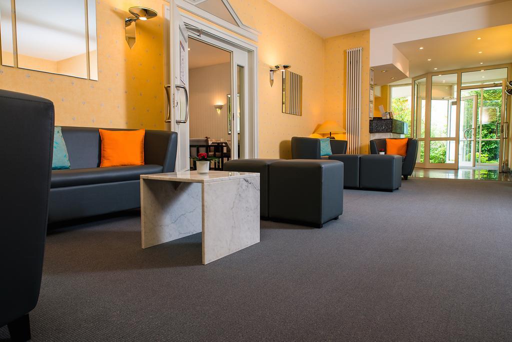 Fontana Hotel Wiesbaden Esterno foto