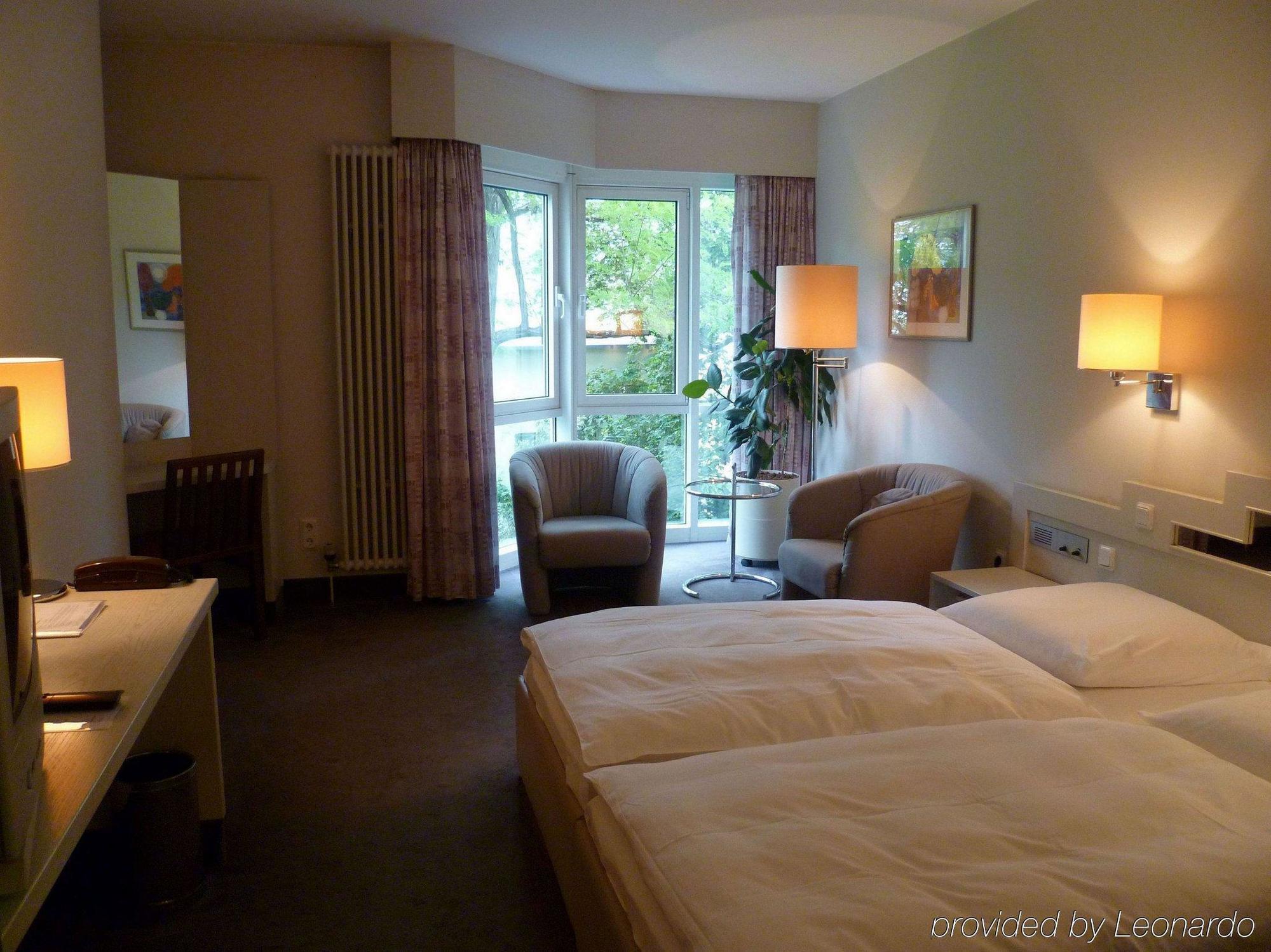 Fontana Hotel Wiesbaden Camera foto