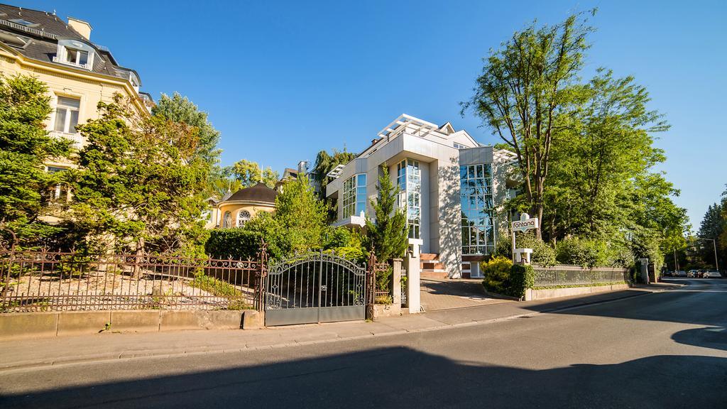 Fontana Hotel Wiesbaden Esterno foto