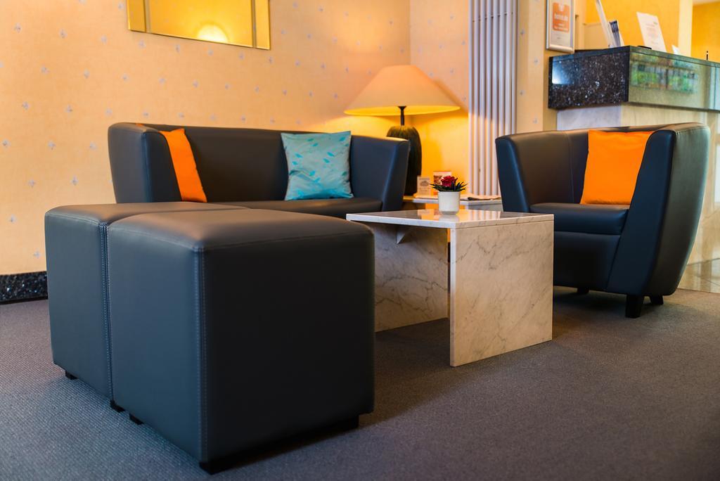 Fontana Hotel Wiesbaden Esterno foto