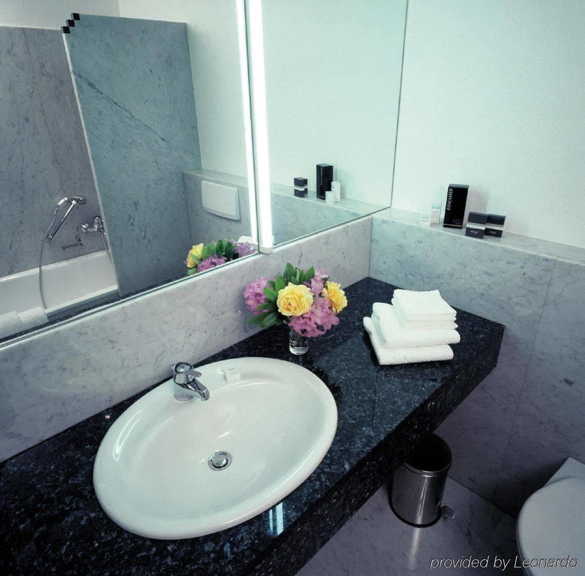Fontana Hotel Wiesbaden Esterno foto